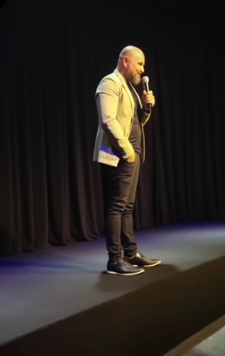 Rodrigo Casali palestrando